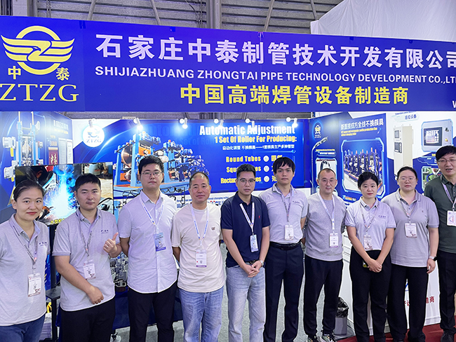 1727504497287942.jpg 合影.jpg官網(wǎng).jpg