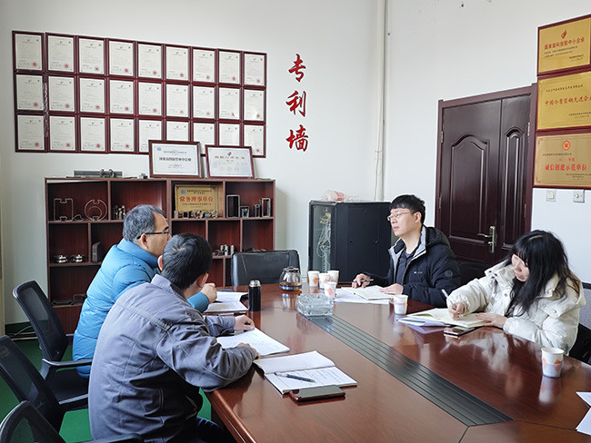1735628087779915.jpg 12月 河北鐵道大學 在人才培養、科學研究、科技創新、技術咨詢、人員培訓等方面開展全面合作.jpg
